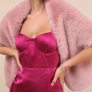 Posh Posture Pink Faux Fur Stole
NWT in packaging